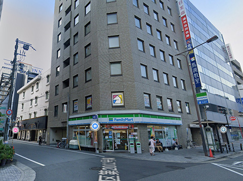 ファミリーマート